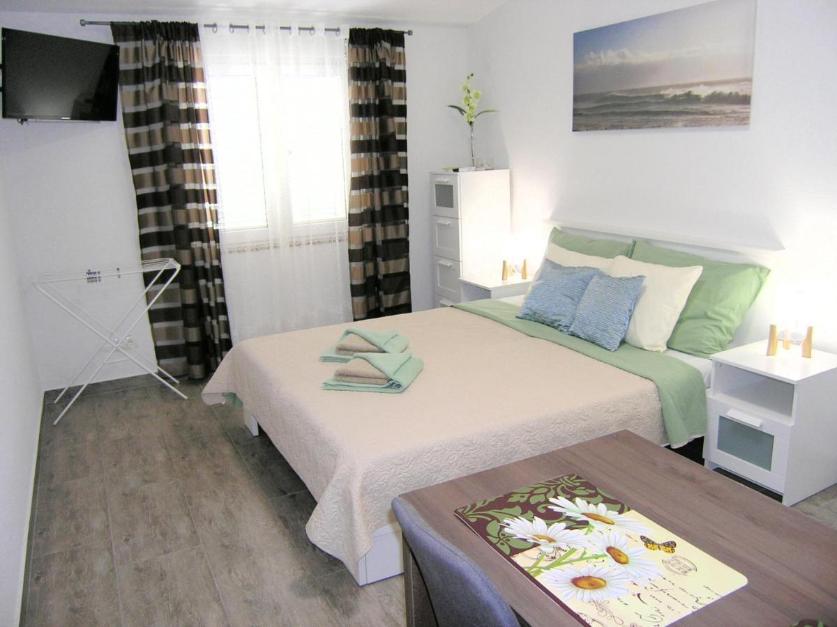 Apartmani Zganec Baska  Exterior photo